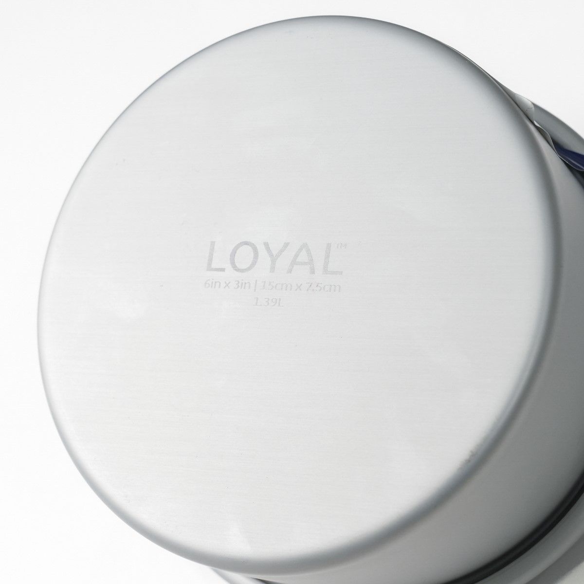 Loyal runde Kuchenform 15,0 x 7,5 cm Ansicht des Bodens
