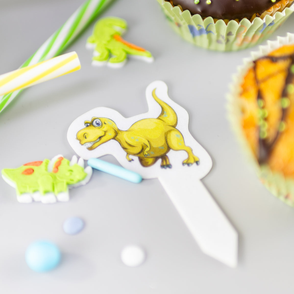 Torten-Dekor Set – Dinosaurier | Essbares Set mit Tortenband, Tortenaufleger (20 cm) & 5 Einsteckoblaten – Bild 6