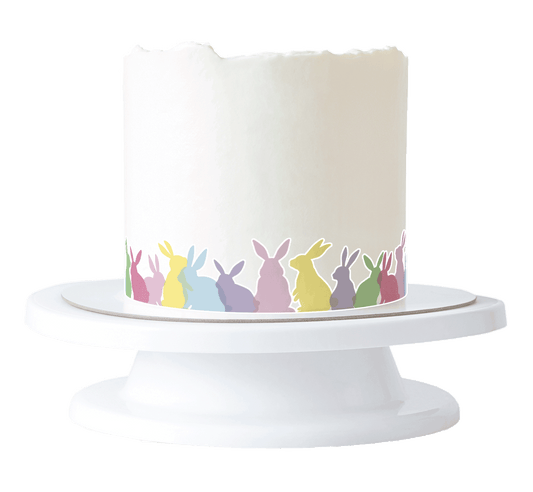 Tortenband um Torte auf Tortenständer