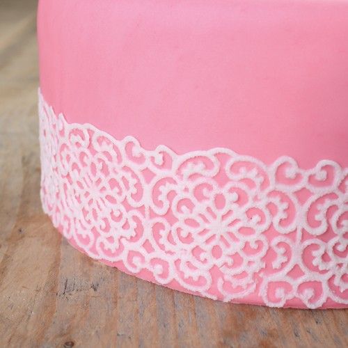 Tortenspitze auf rose Fondant