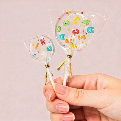 Alphabet Lolli mit bunten Nonpareilles – Bild 7