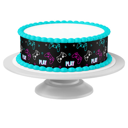 Tortenband um Torte auf Tortenständer